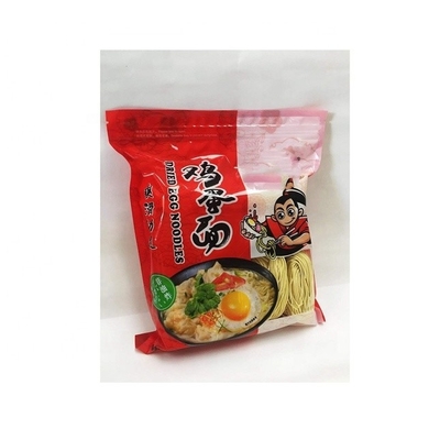 薄黄色 乾燥した中国製の卵ヌードル 0.3kg 小麦粉の成分で作られています