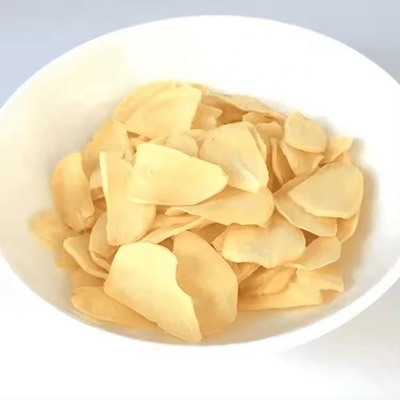自然味のフライドしたニンニクフレイクで料理の傑作を作ろう