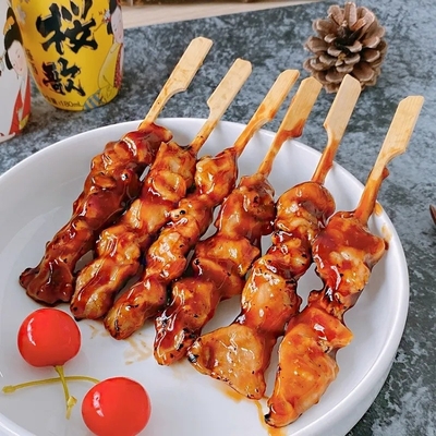 低塩量kg 1 焼き鶏ヤキトリ 日本 ストリート 食品 スタンド