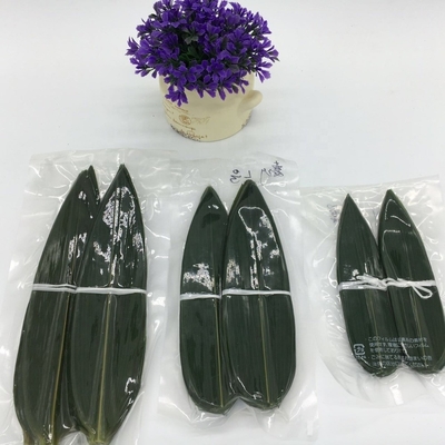 自然 の 緑 の HOBA 竹 の 葉 は,寿司 を 料理 する ため の 基本 的 な 成分 です