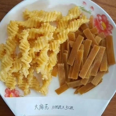 普通のピンクポテトチップ スカワロール エビのストライプ 胚素材 色の赤白のキャバクラクレーク