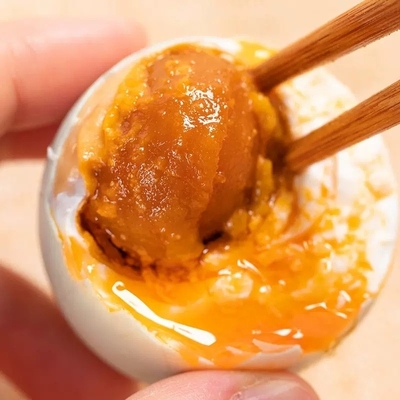 本物 の 味 を 味わう 塩漬け の 紅い 黄汁 を 含ん で 保存 さ れ た 乾燥 し た 涼しい 場所